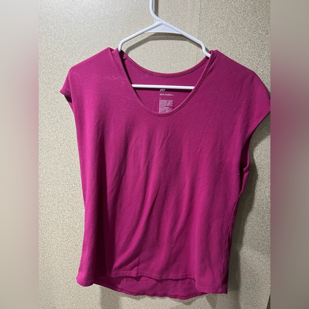 All in Motion Pink Sleeveless Fitted Muscle Tee